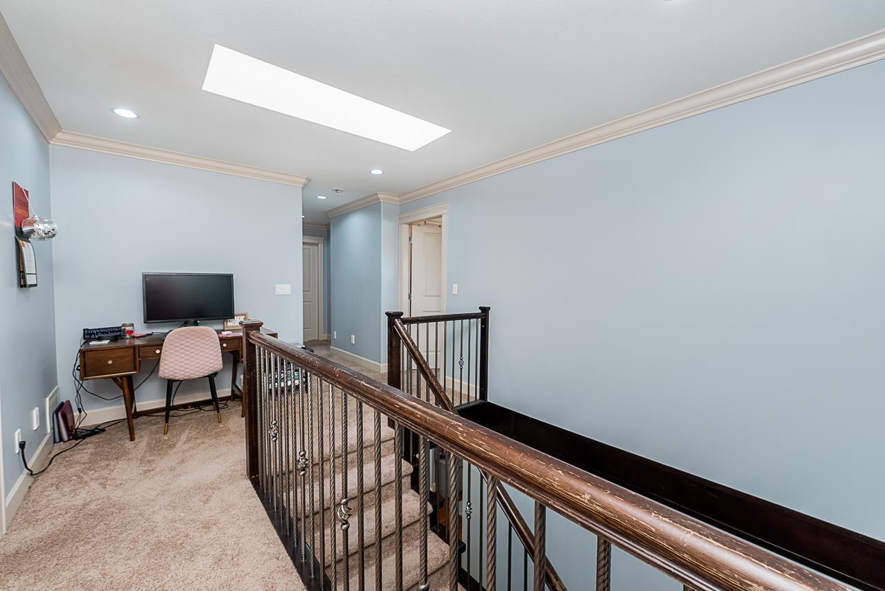 18938 54a Avenue, Surrey, British Columbia  V3S 6R4 - Photo 13 - R3081447