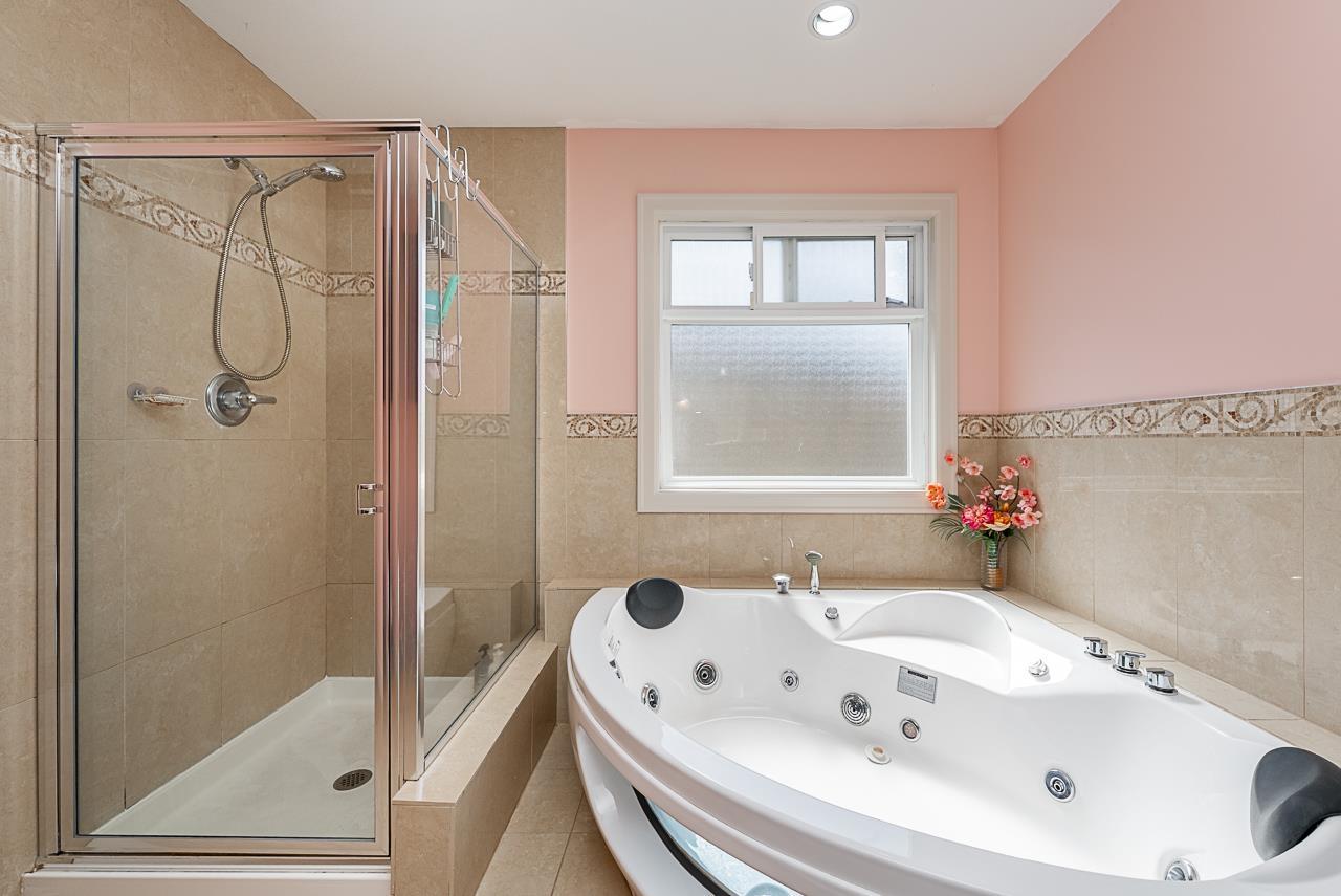 18938 54a Avenue, Surrey, British Columbia  V3S 6R4 - Photo 18 - R3081447