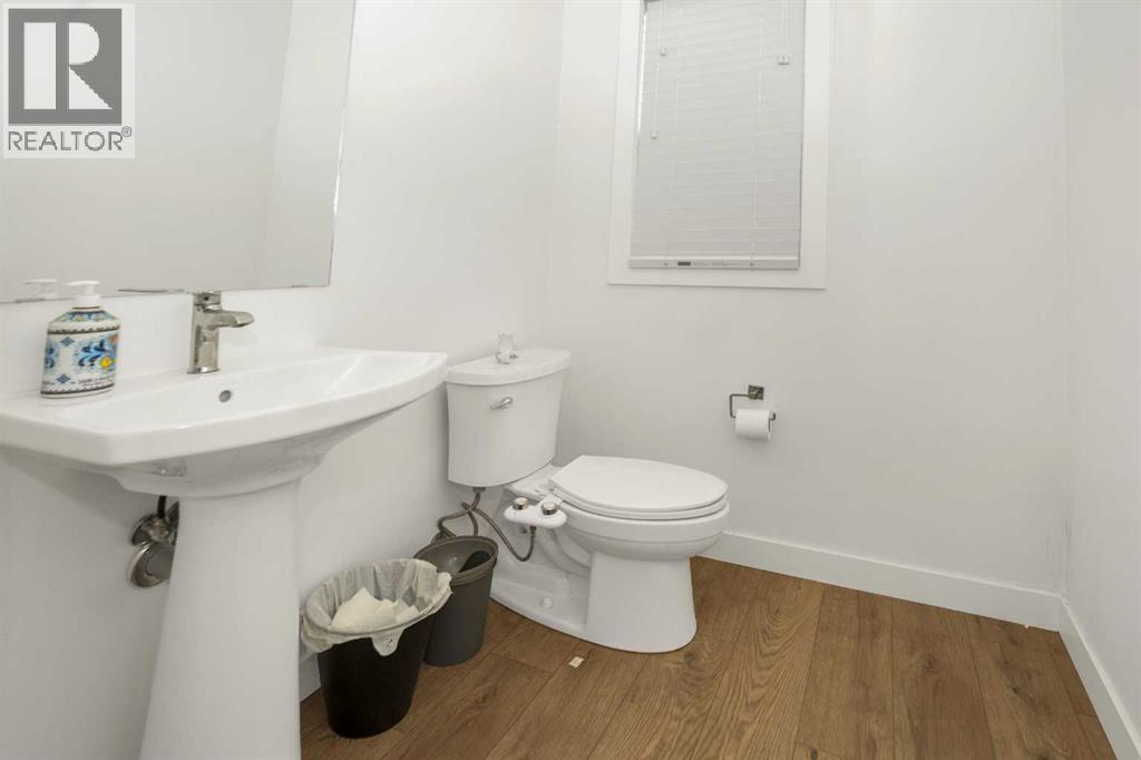 633 Savanna Boulevard Ne, Calgary, Alberta  T3J 2K2 - Photo 6 - A2280587