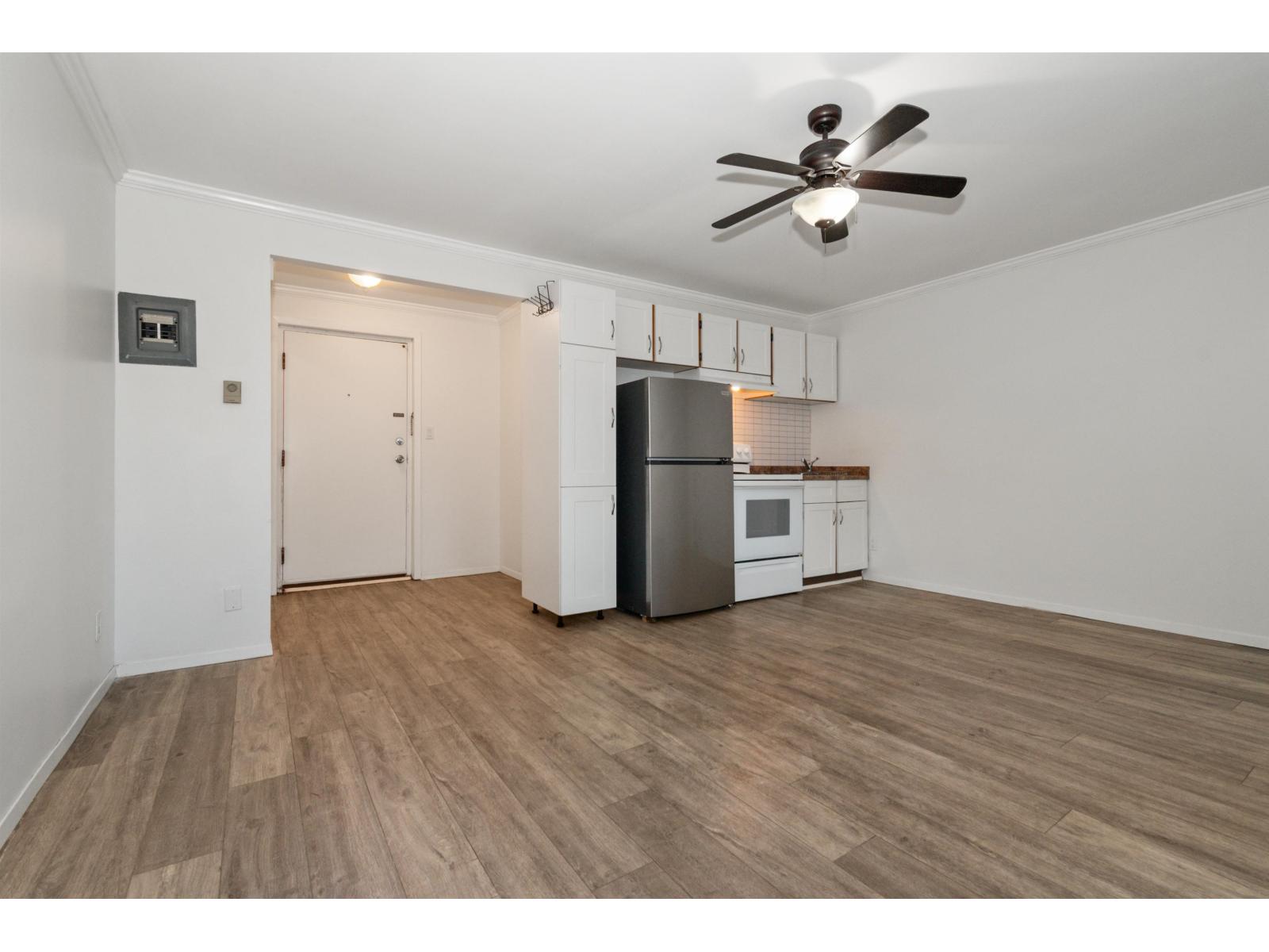 9 450 ESPLANADE AVENUE|Harrison Hot Springs, Harrison Hot Springs, British Columbia