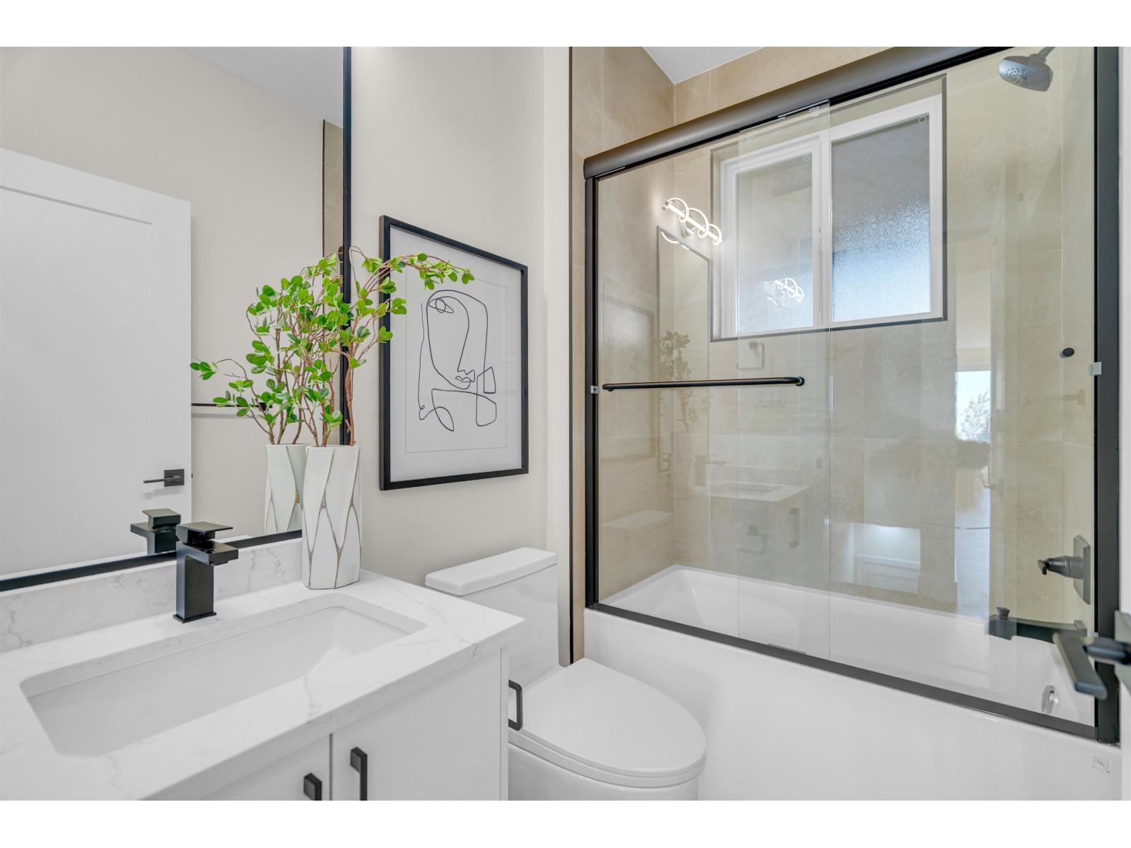 33064 4th Avenue, Mission, British Columbia  V2V 1S5 - Photo 6 - R3081163