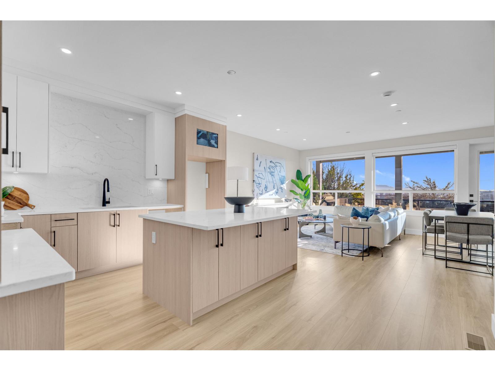 33064 4th Avenue, Mission, British Columbia  V2V 1S5 - Photo 7 - R3081163