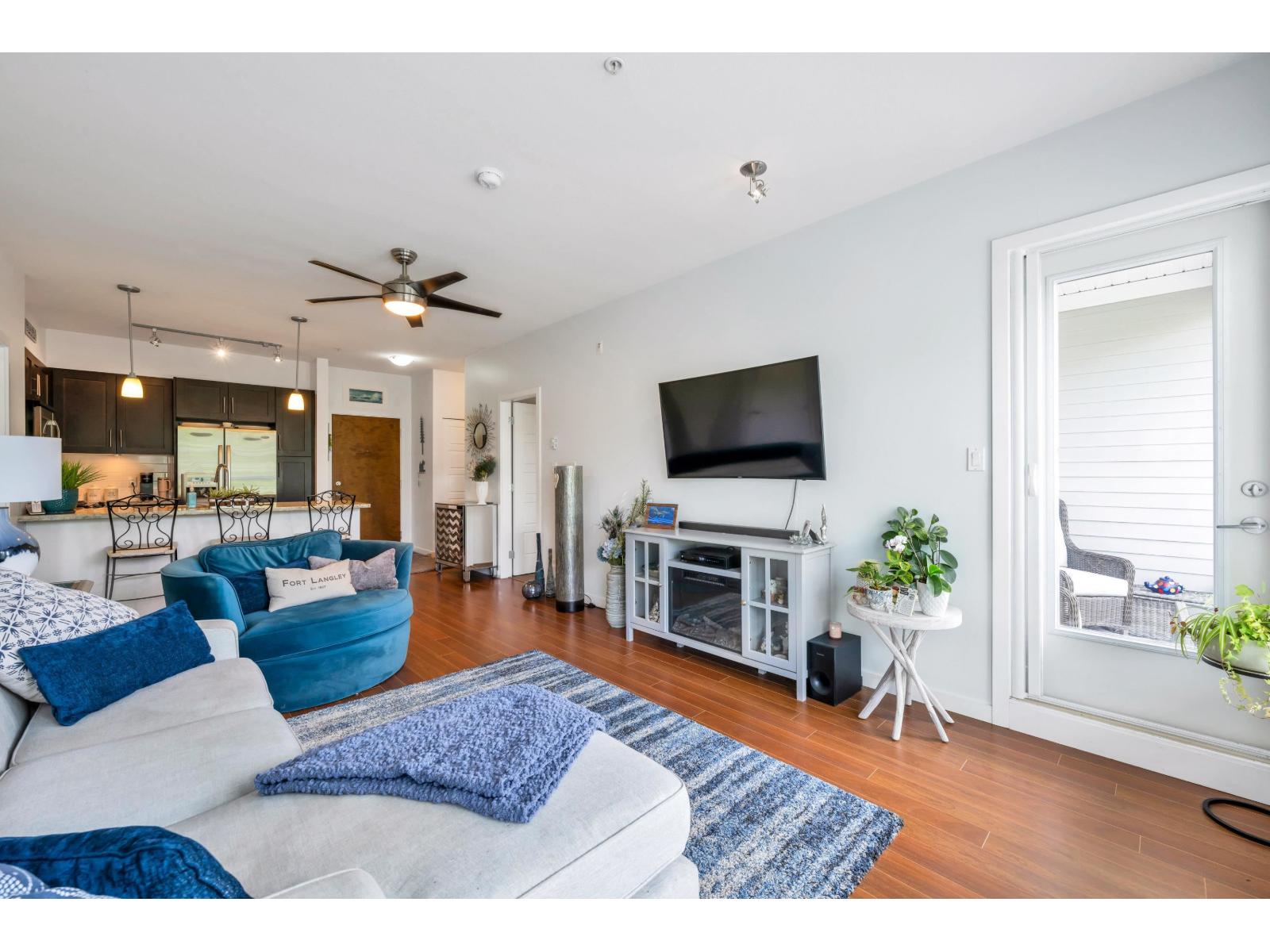 309 23215 Billy Brown Road, Langley, British Columbia  V1M 0B7 - Photo 8 - R3081434