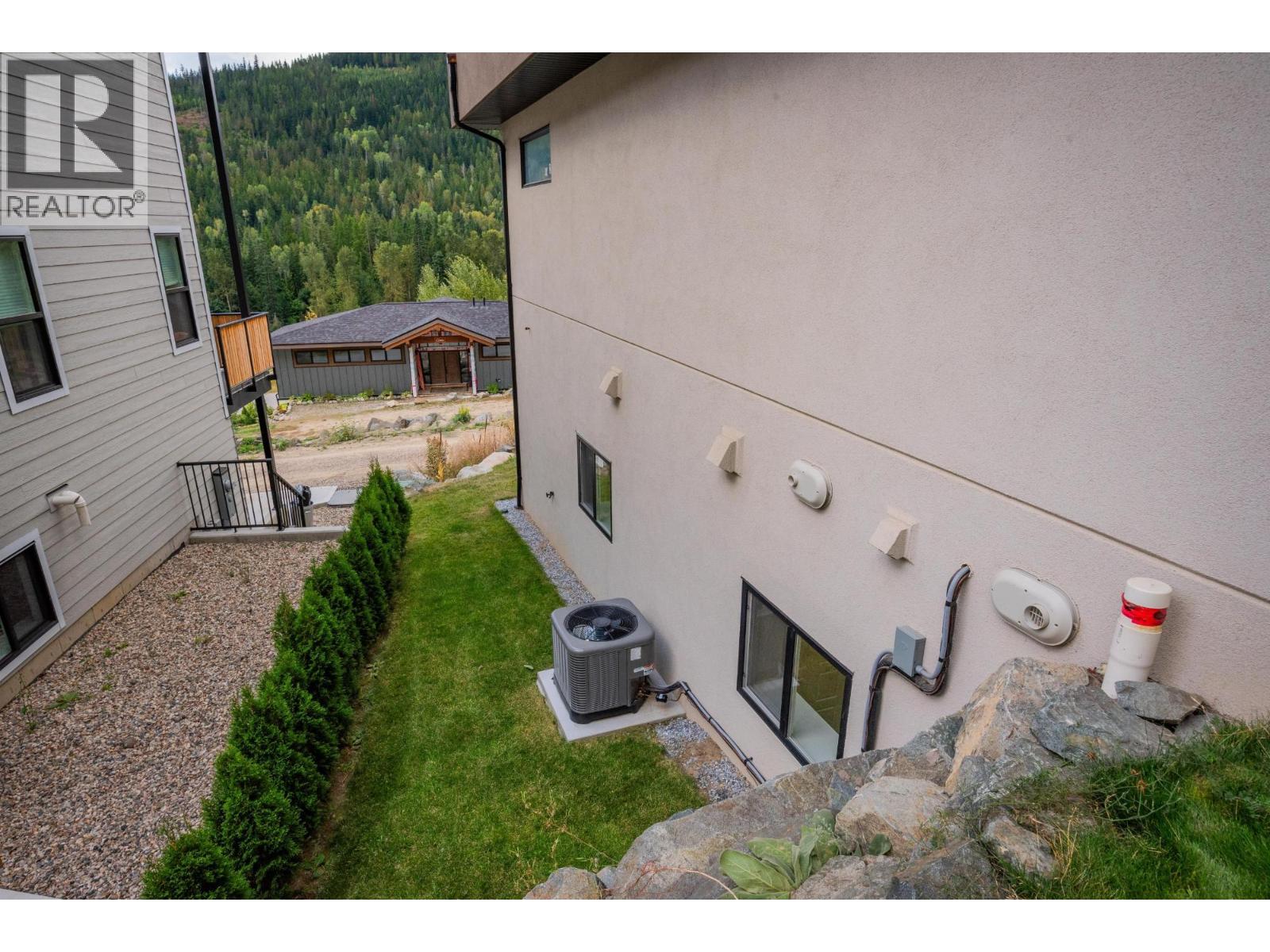 934 Redstone Drive, Rossland, British Columbia  V0G 1Y0 - Photo 61 - 10373382