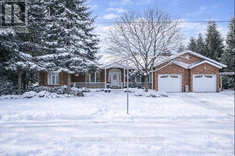 180 Russell Street E, Blue Mountains, Ontario  N0H 1J0 - Photo 1 - X12712392