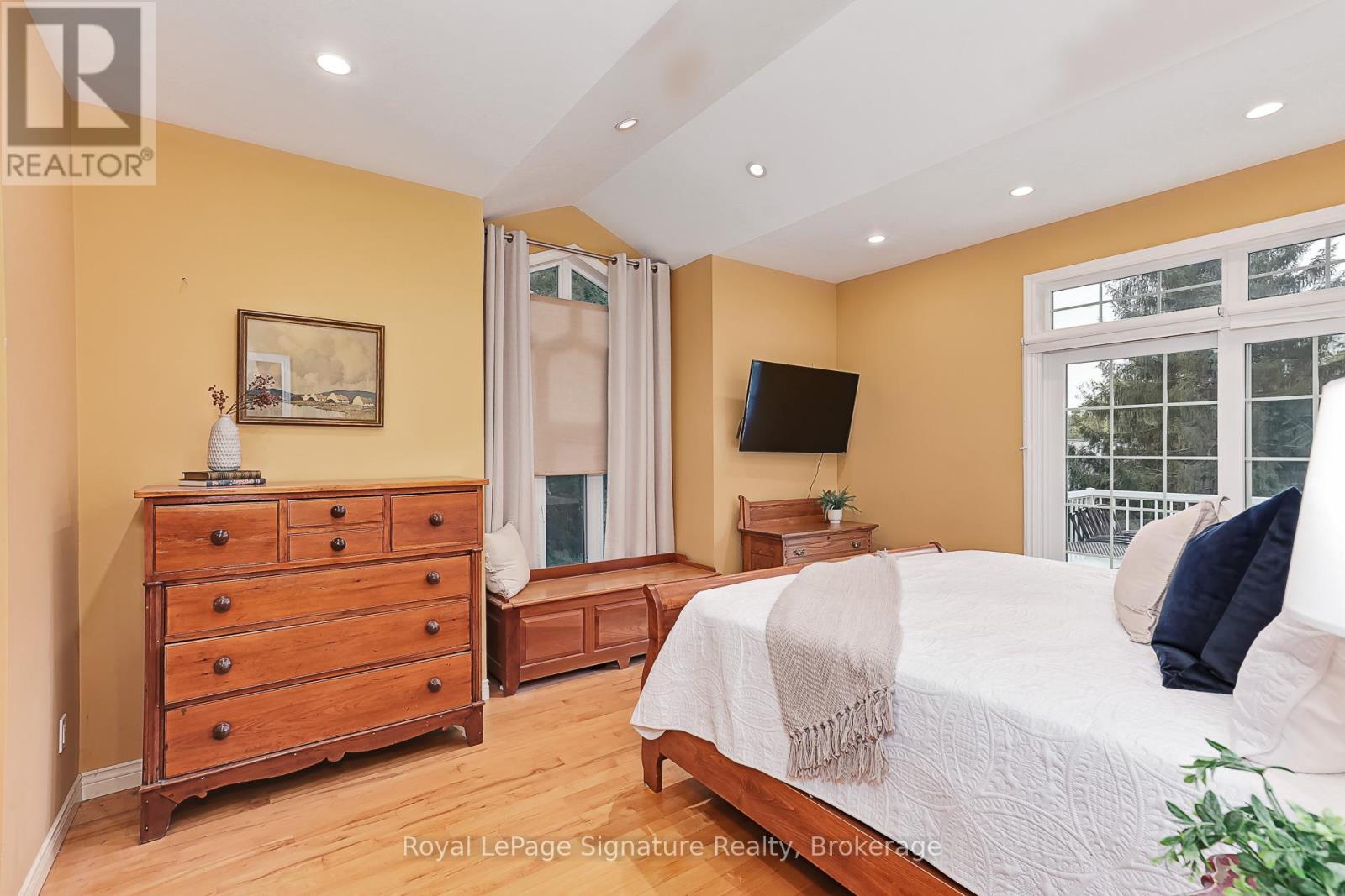 180 Russell Street E, Blue Mountains, Ontario  N0H 1J0 - Photo 16 - X12712392