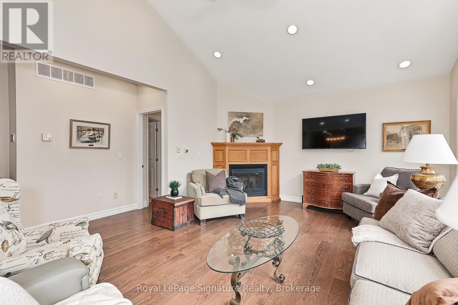 180 Russell Street E, Blue Mountains, Ontario  N0H 1J0 - Photo 12 - X12712392