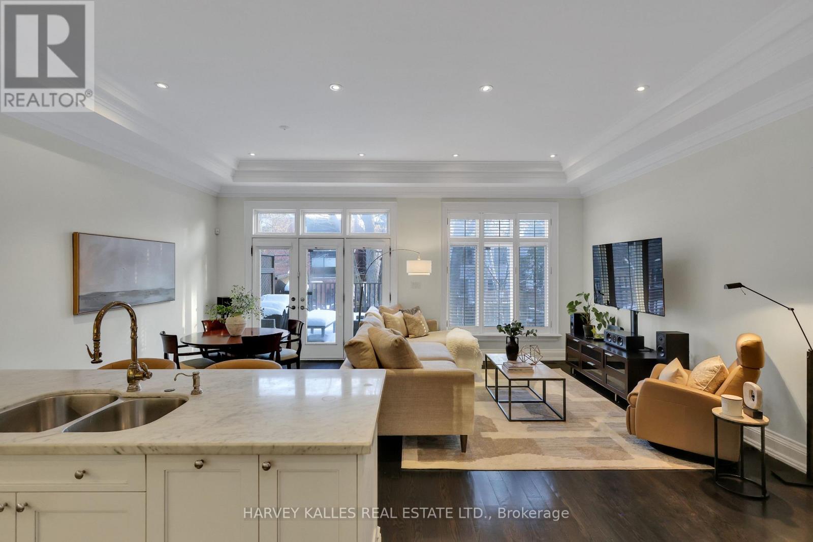 39 Gormley Avenue, Toronto, Ontario  M4V 1Y9 - Photo 15 - C12714298