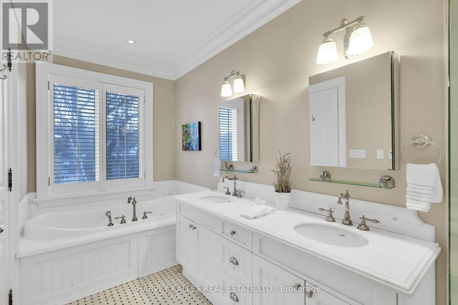 39 Gormley Avenue, Toronto, Ontario  M4V 1Y9 - Photo 32 - C12714298