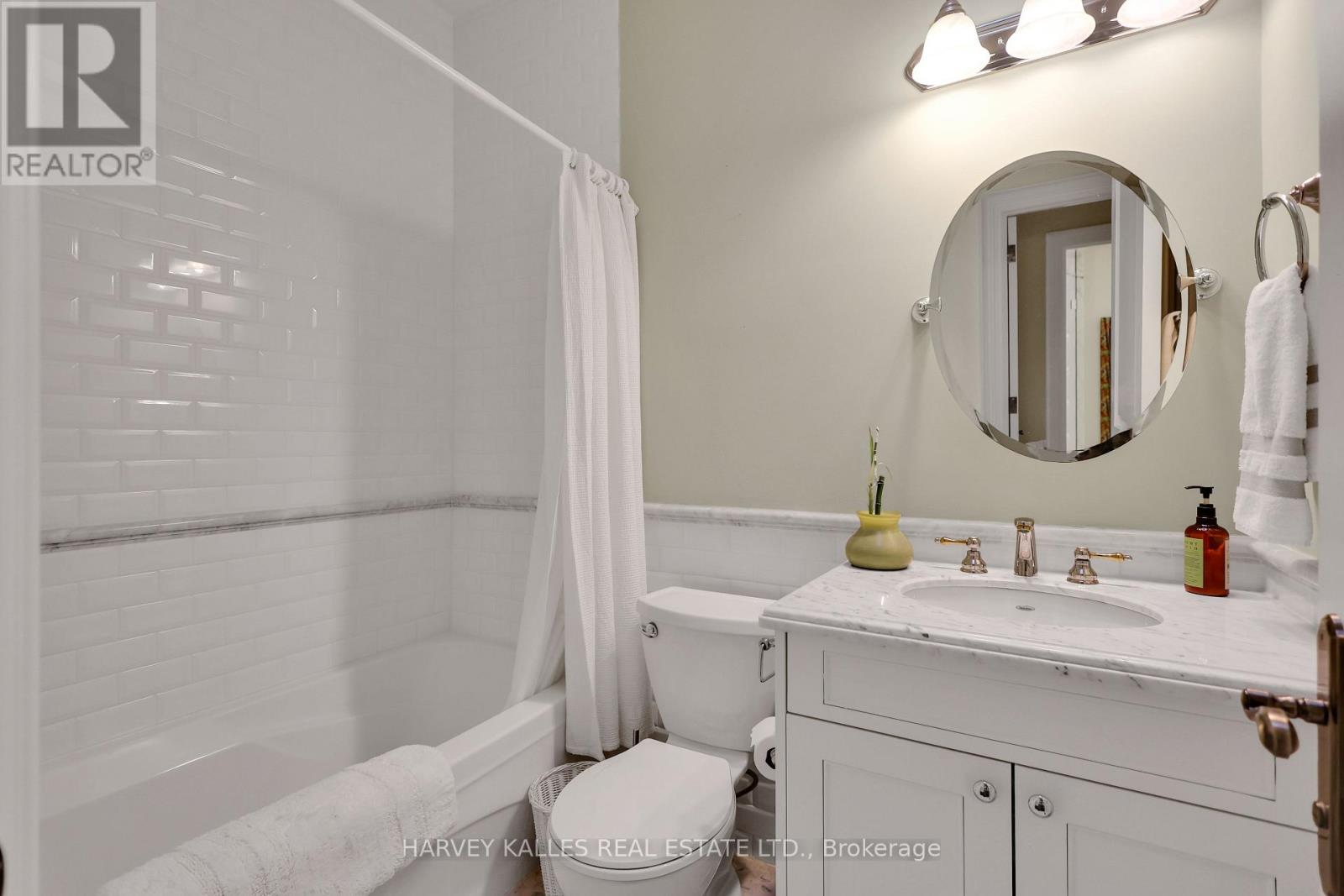 39 Gormley Avenue, Toronto, Ontario  M4V 1Y9 - Photo 38 - C12714298