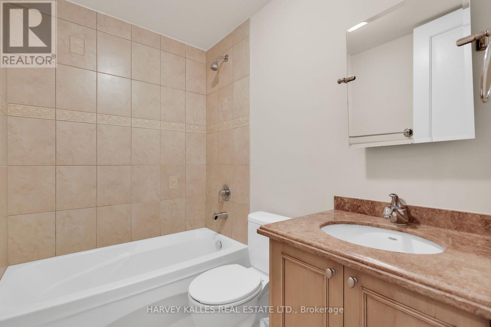 39 Gormley Avenue, Toronto, Ontario  M4V 1Y9 - Photo 43 - C12714298