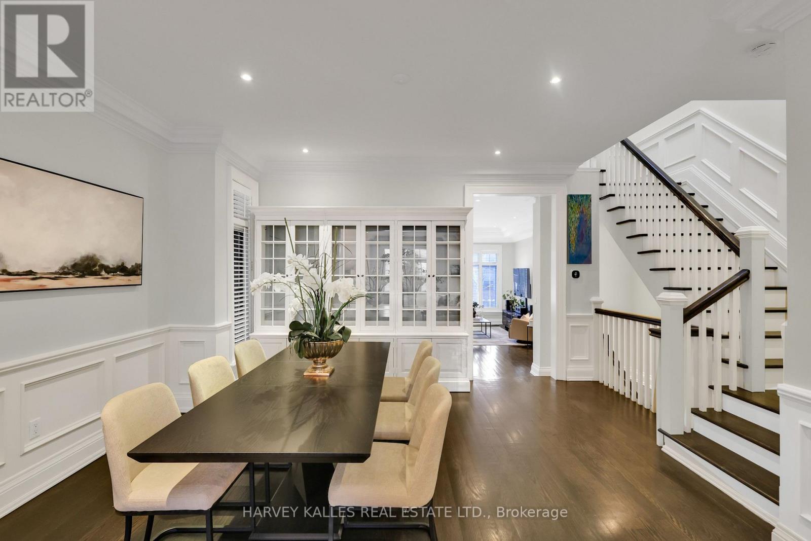 39 Gormley Avenue, Toronto, Ontario  M4V 1Y9 - Photo 9 - C12714298