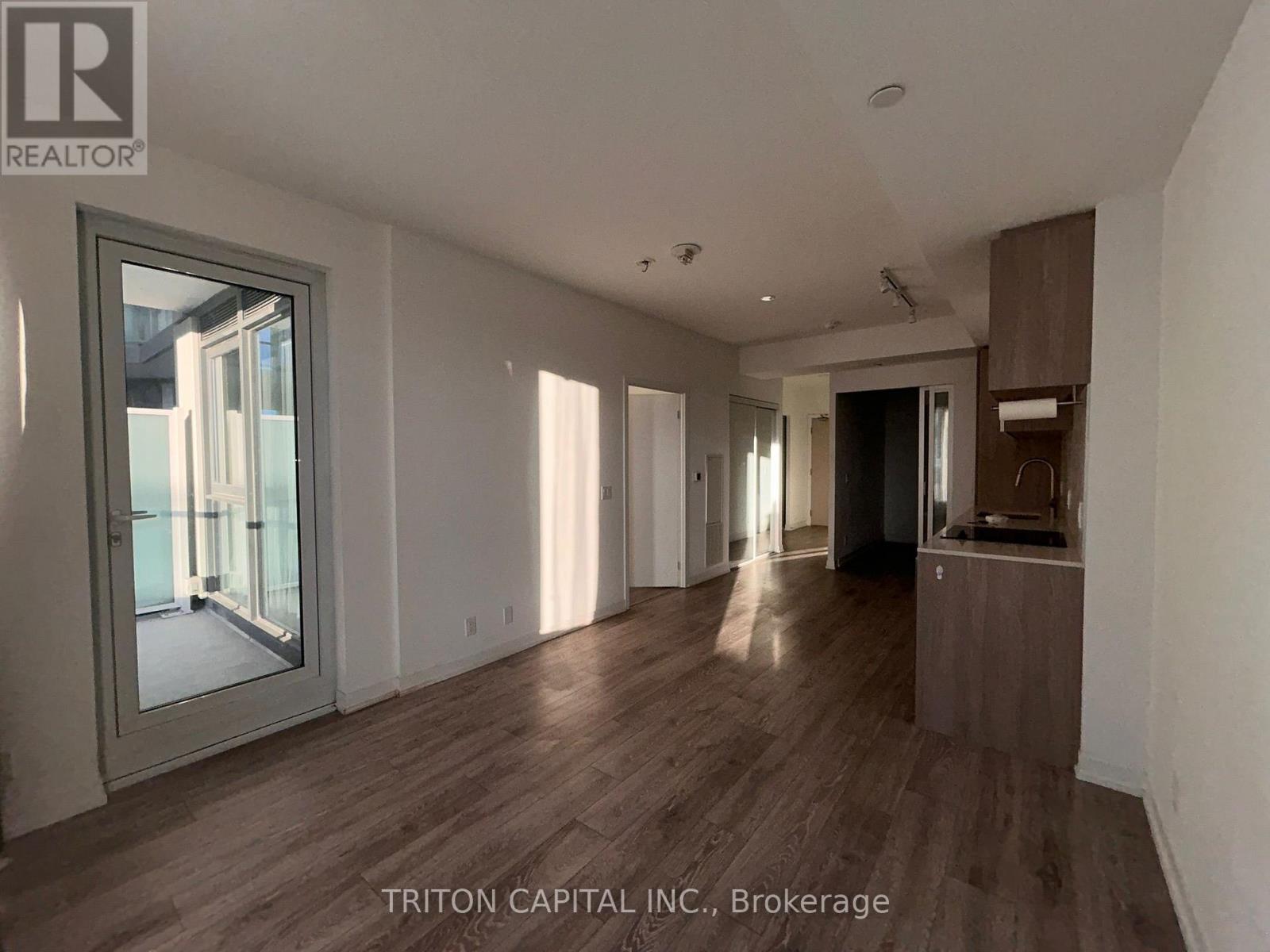 638 - 2020 Bathurst Street, Toronto, Ontario  M5P 0A6 - Photo 2 - C12714358