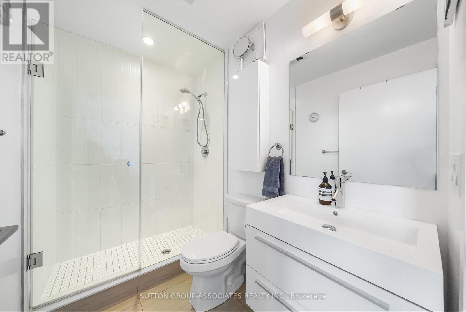 1521 - 297 College Street, Toronto, Ontario  M5T 0C2 - Photo 17 - C12714372