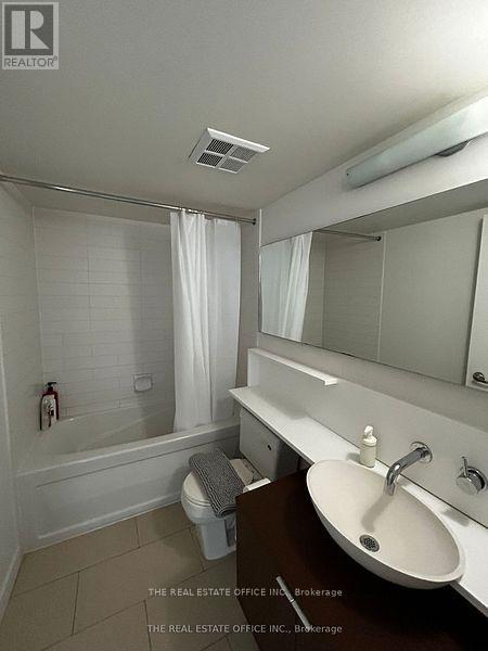 2808 - 15 Fort York Boulevard, Toronto, Ontario  M5V 3Y4 - Photo 7 - C12714440