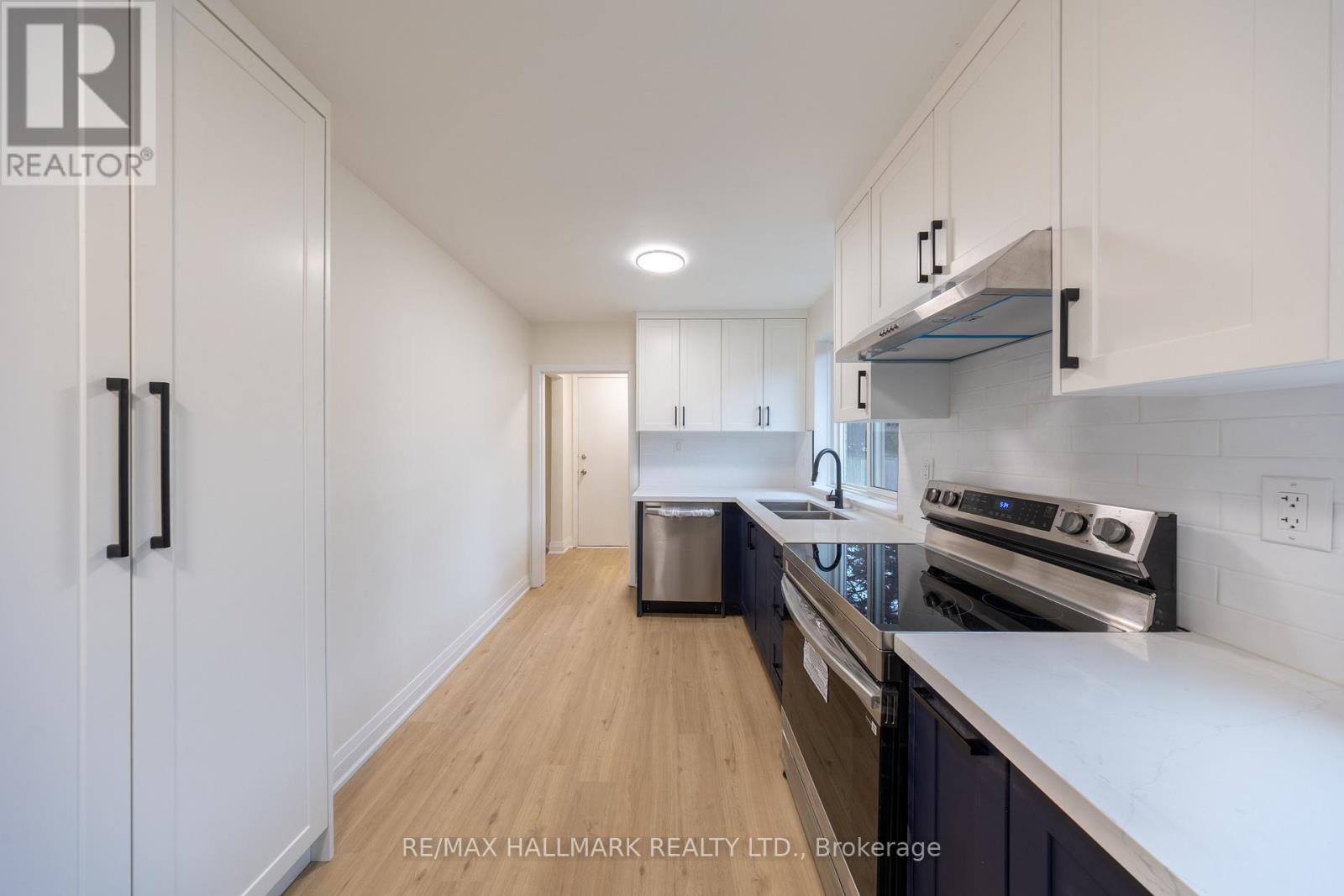 Main - 154 Fitzgibbon Avenue, Toronto, Ontario  M1K 4A8 - Photo 10 - E12714378