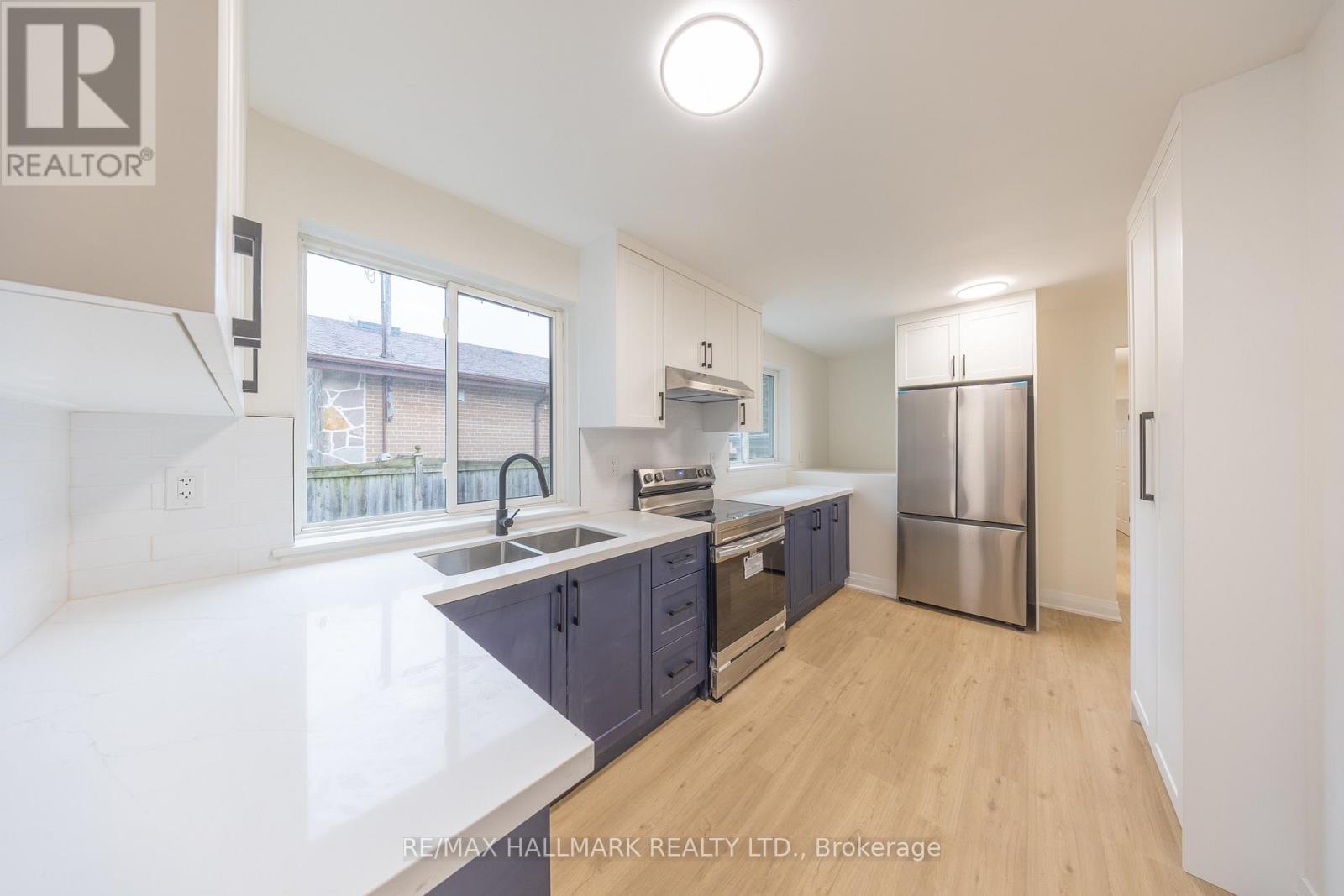 Main - 154 Fitzgibbon Avenue, Toronto, Ontario  M1K 4A8 - Photo 11 - E12714378