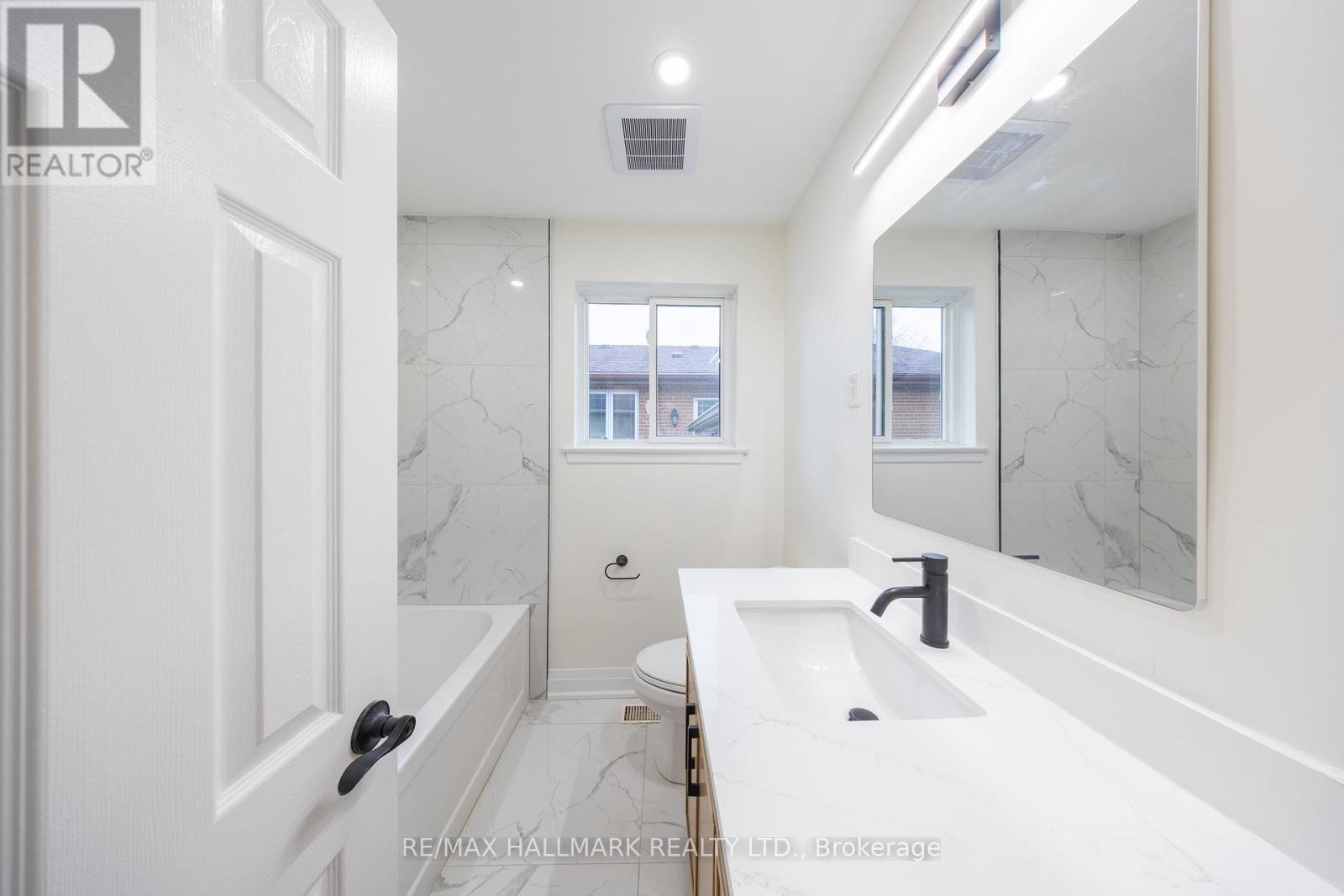 Main - 154 Fitzgibbon Avenue, Toronto, Ontario  M1K 4A8 - Photo 19 - E12714378