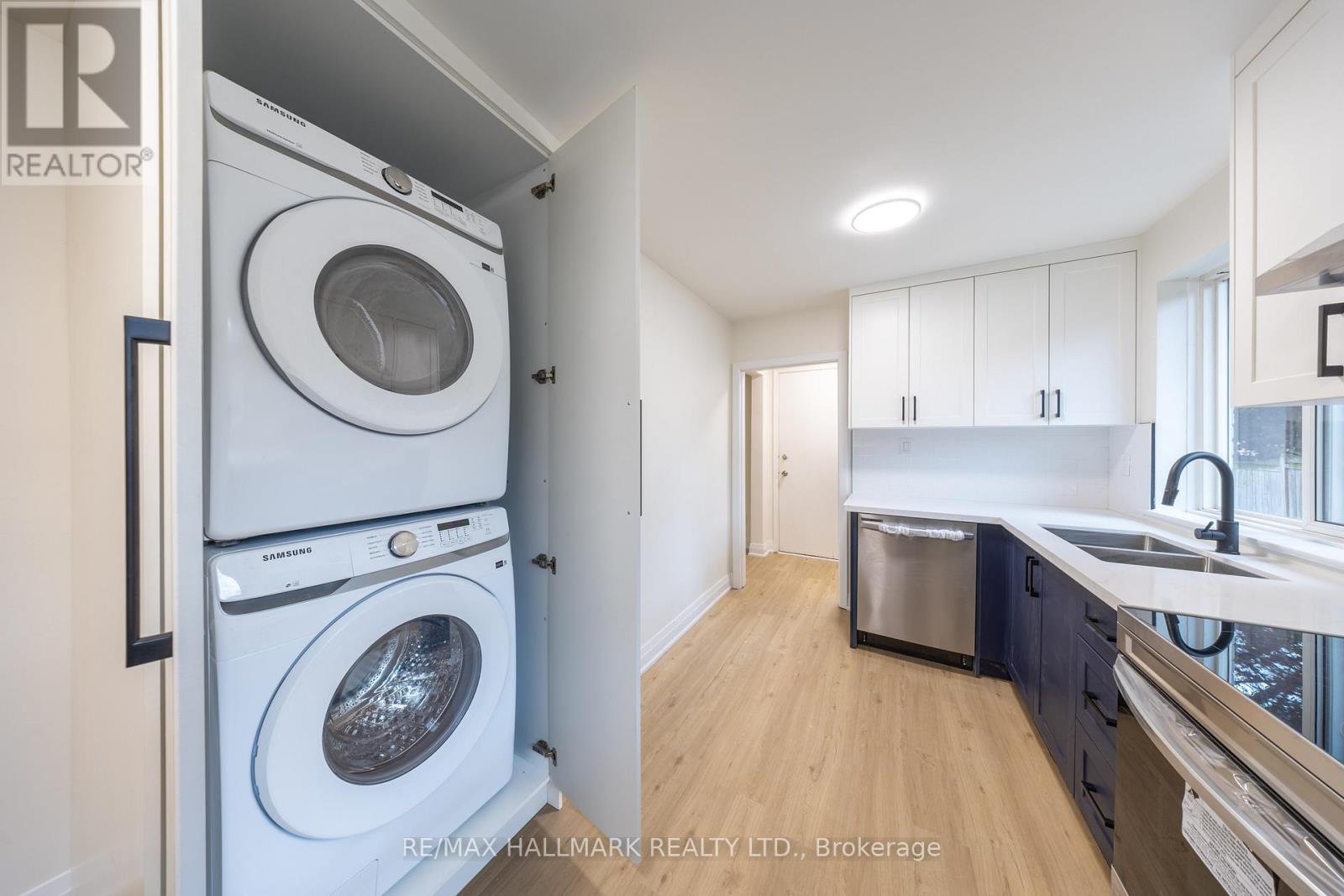 Main - 154 Fitzgibbon Avenue, Toronto, Ontario  M1K 4A8 - Photo 9 - E12714378