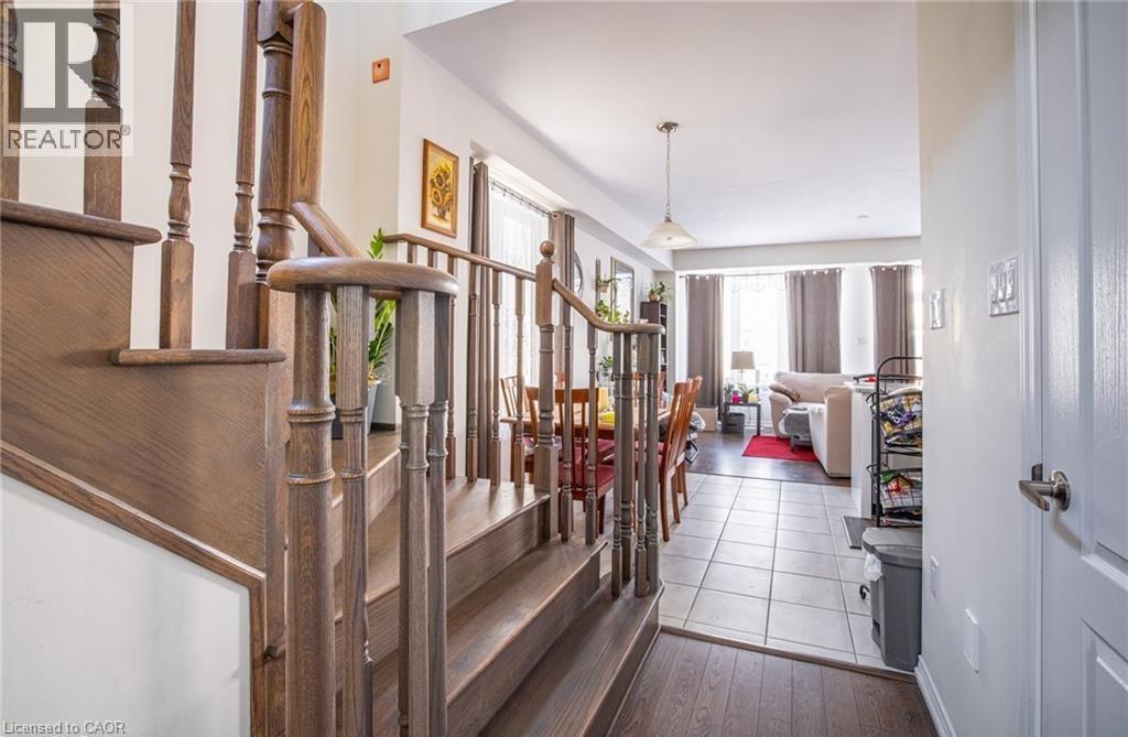 8713 Sourgum Avenue, Niagara Falls, Ontario  L8P 2J5 - Photo 6 - 40799427