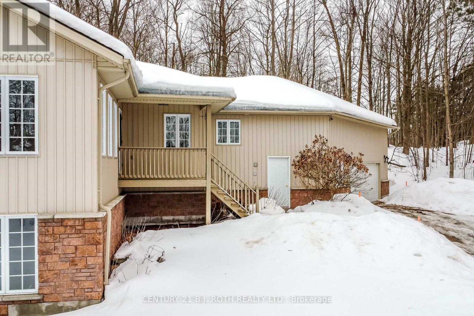 4927 25 Side Road, Essa, Ontario  L4M 4S4 - Photo 6 - N12714408