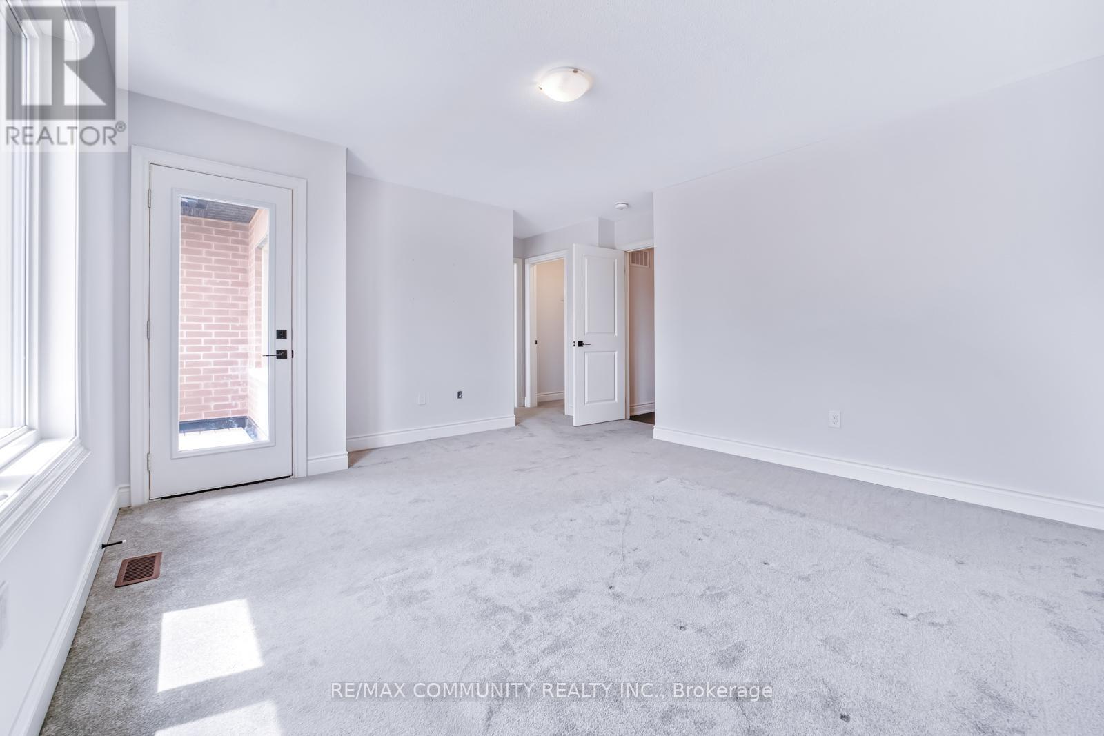 16 Alan Williams Trail, Uxbridge, Ontario  L9P 0R5 - Photo 24 - N12714442