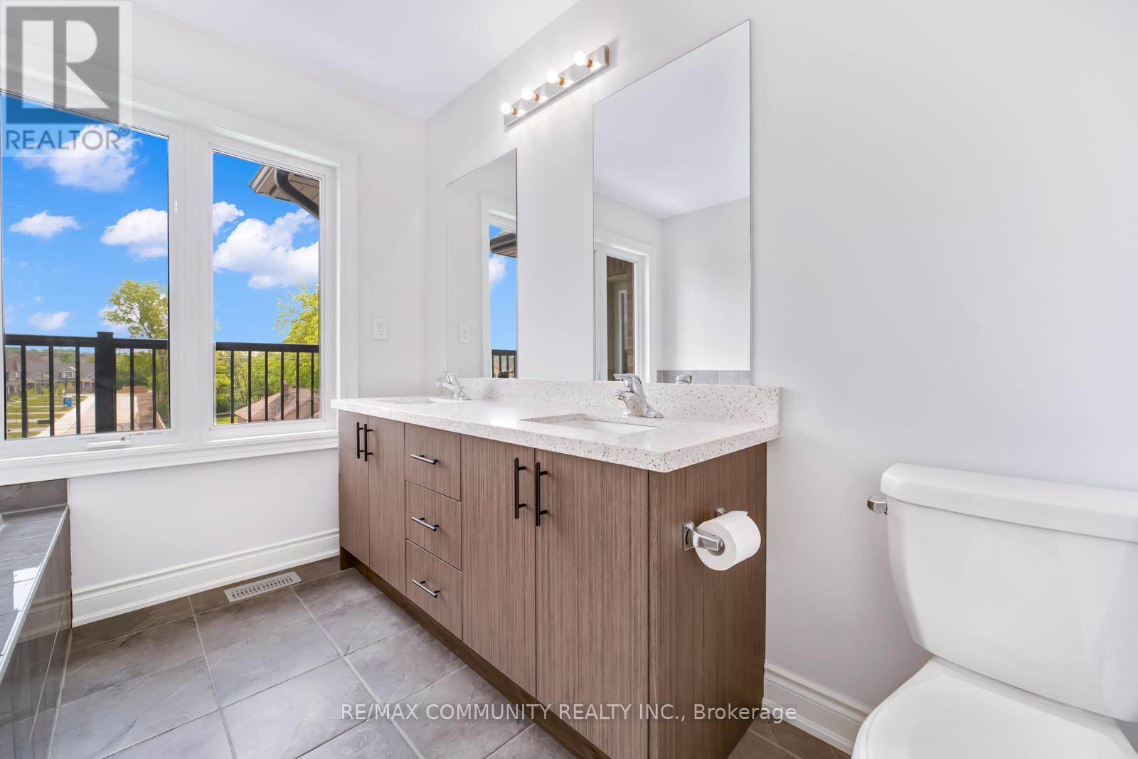 16 Alan Williams Trail, Uxbridge, Ontario  L9P 0R5 - Photo 26 - N12714442