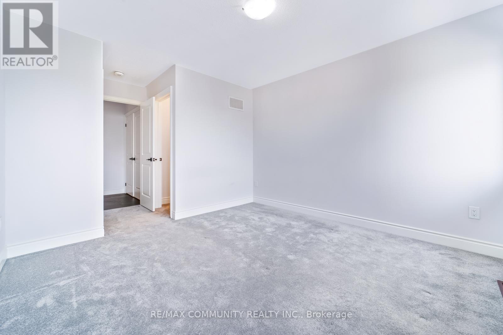 16 Alan Williams Trail, Uxbridge, Ontario  L9P 0R5 - Photo 34 - N12714442