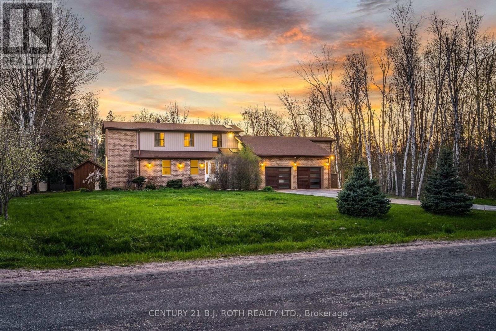 Upper - 7950 8th Line, Essa, Ontario  L0M 1T0 - Photo 1 - N12714446