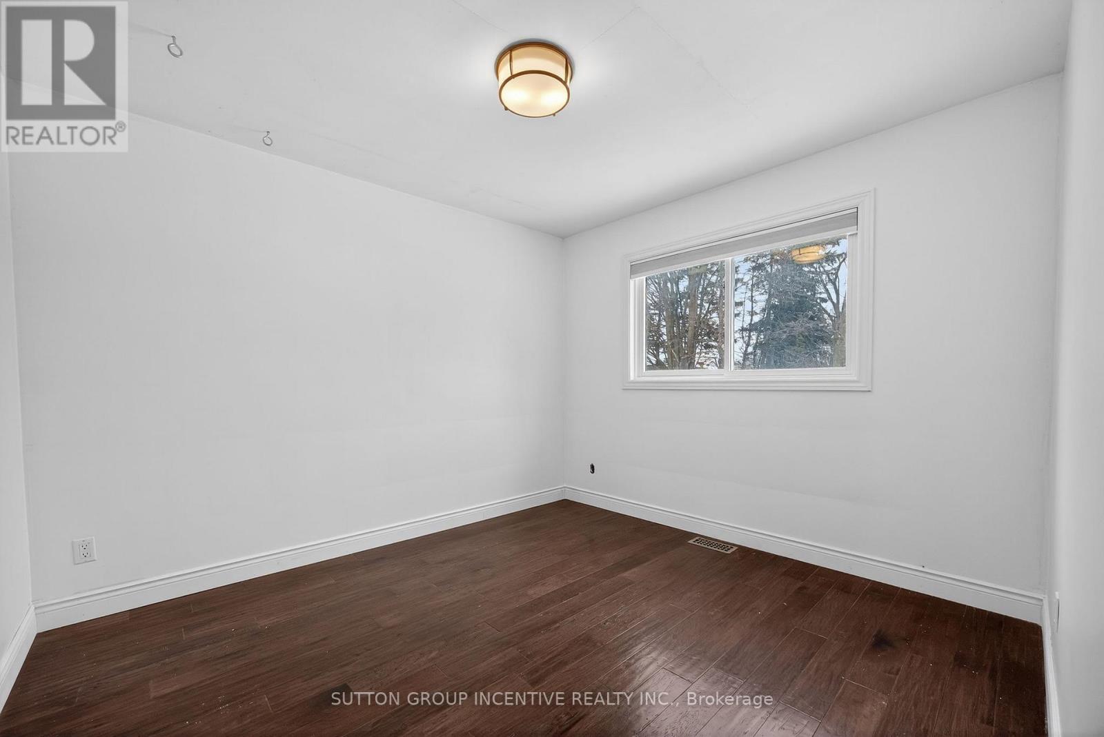 28 Springhome Road, Barrie (Allandale Heights), Ontario  L4N 2W7 - Photo 19 - S12714314