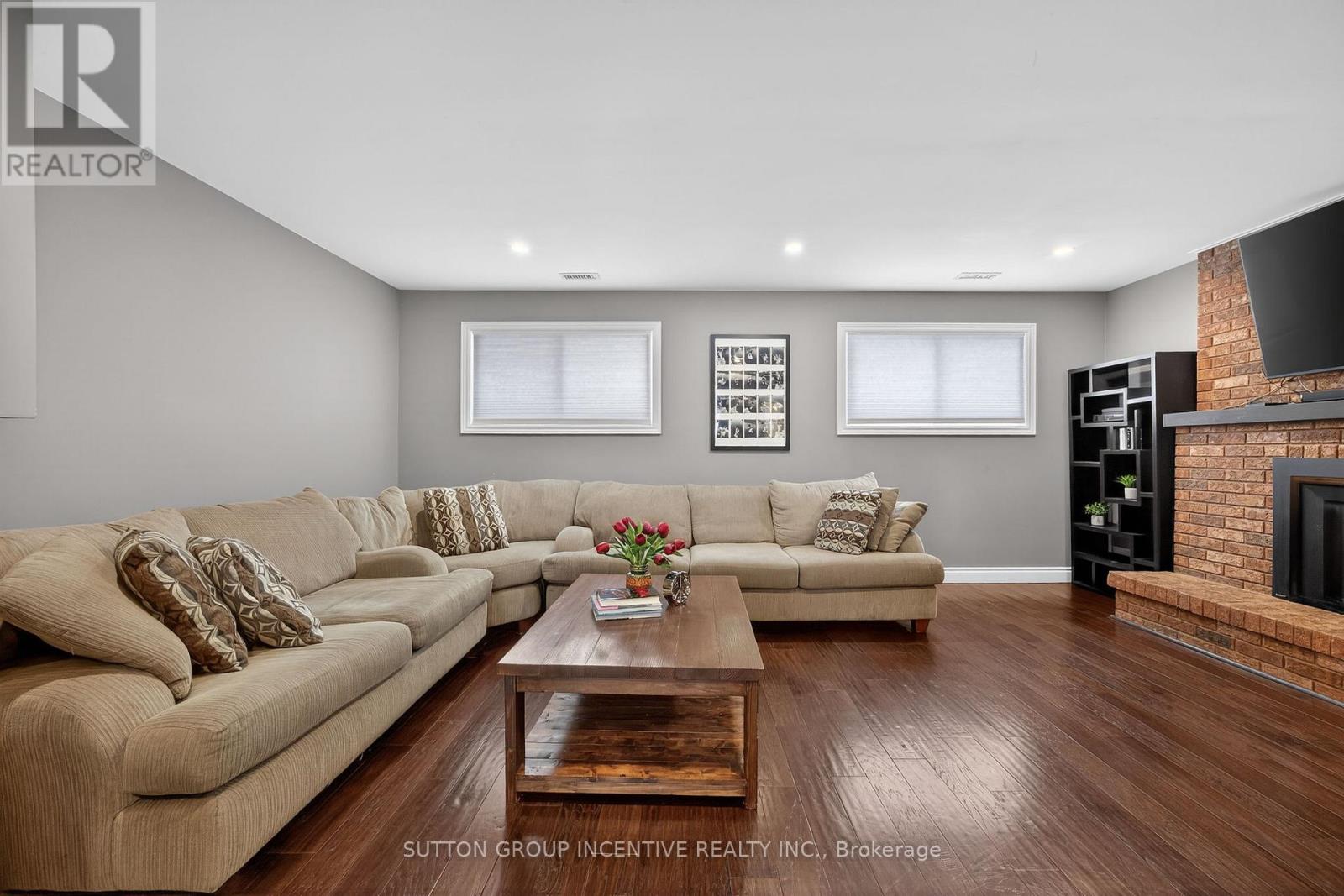 28 Springhome Road, Barrie (Allandale Heights), Ontario  L4N 2W7 - Photo 24 - S12714314