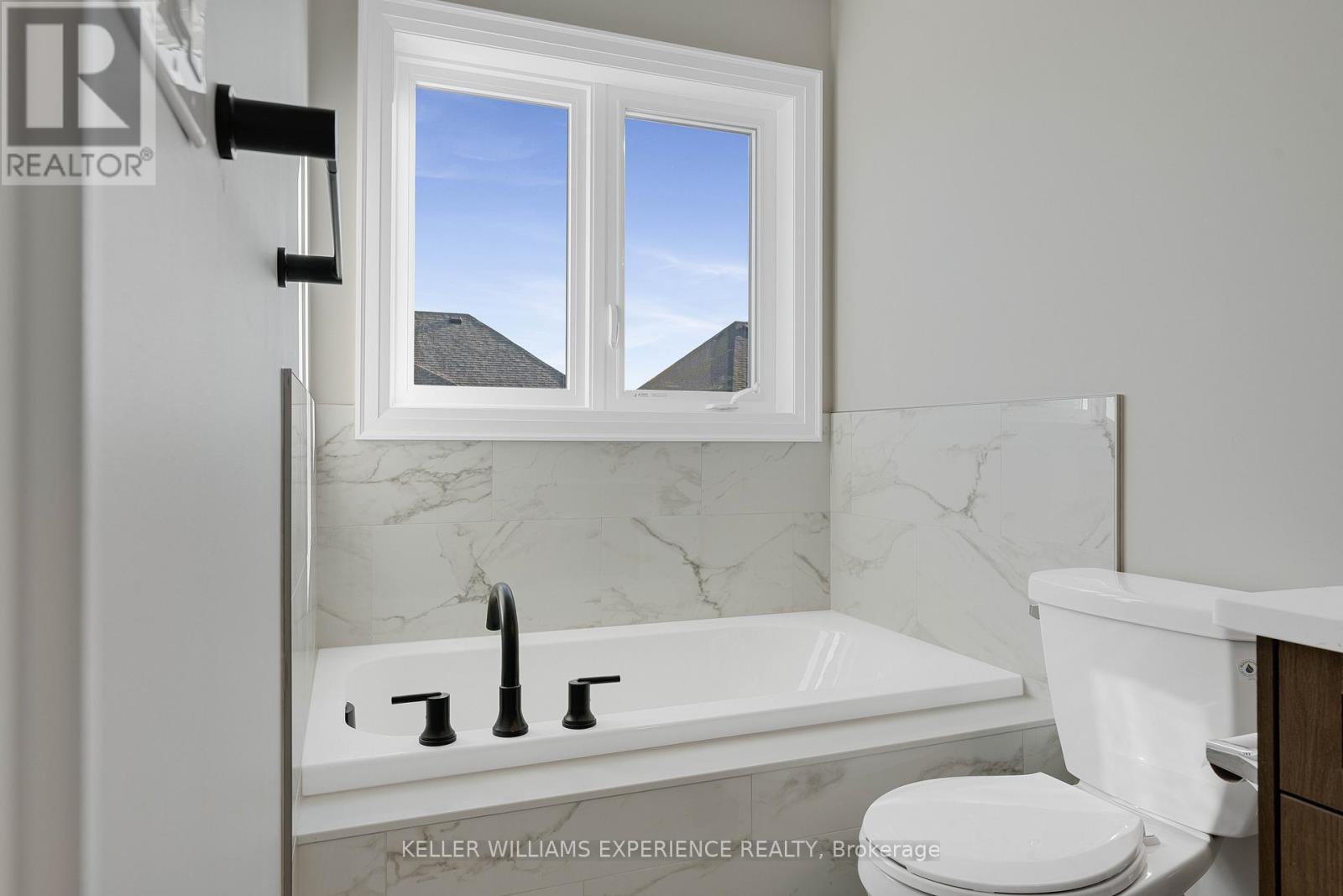 84 Sagewood Avenue, Barrie (Painswick South), Ontario  L9J 0K5 - Photo 21 - S12714368