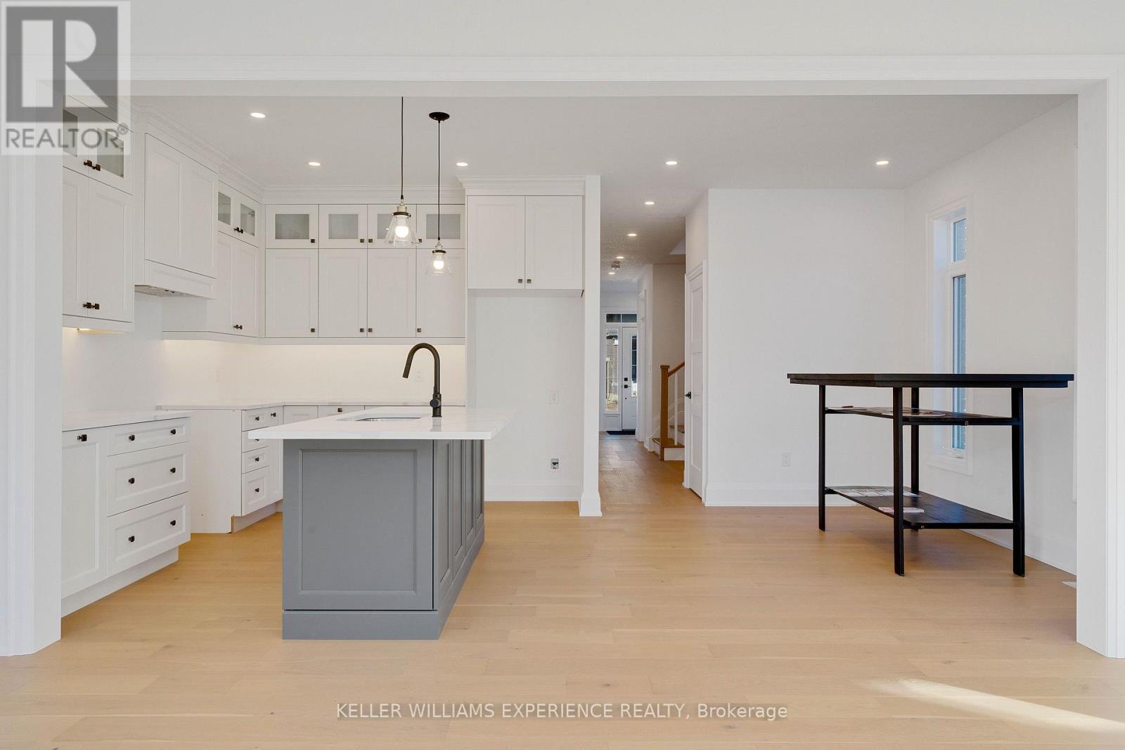 84 Sagewood Avenue, Barrie (Painswick South), Ontario  L9J 0K5 - Photo 8 - S12714368