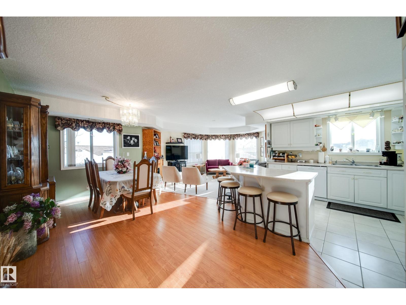 #411 6703 172 St Nw, Edmonton, Alberta  T5T 6H9 - Photo 2 - E4470365