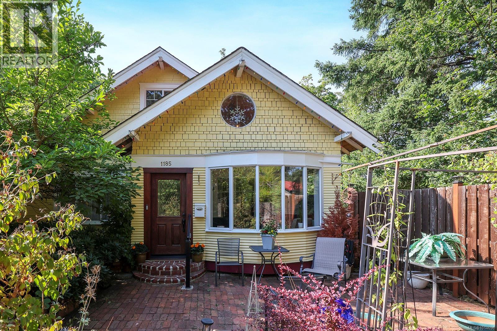 1185 5th St, Courtenay, British Columbia