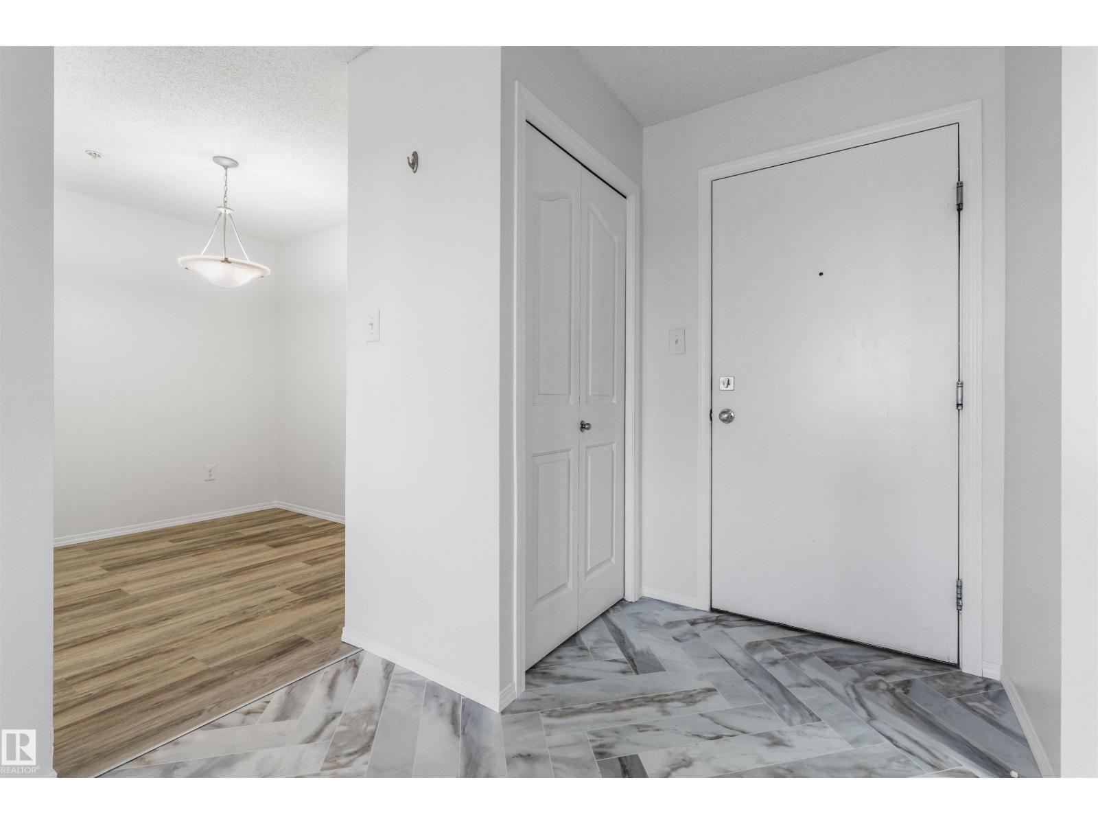 #313 270 Mcconachie Dr Nw, Edmonton, Alberta  T5Y 3N4 - Photo 5 - E4470570