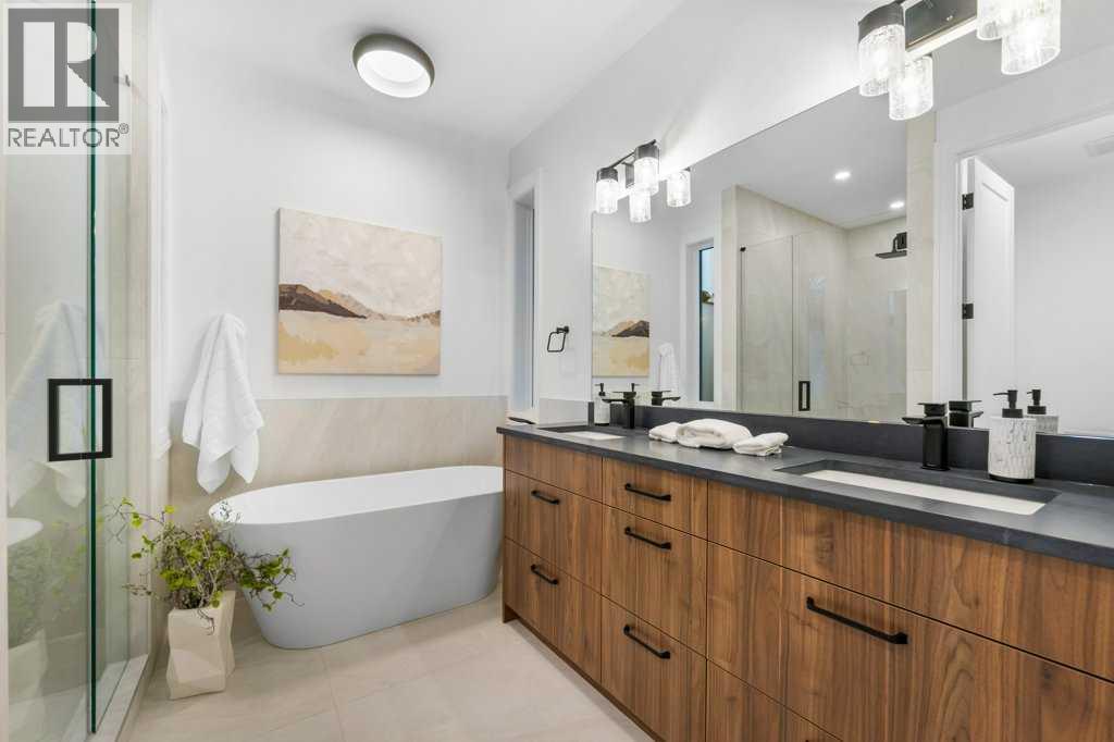 321 18 Avenue Nw, Calgary, Alberta  T2M 0T4 - Photo 32 - A2271889