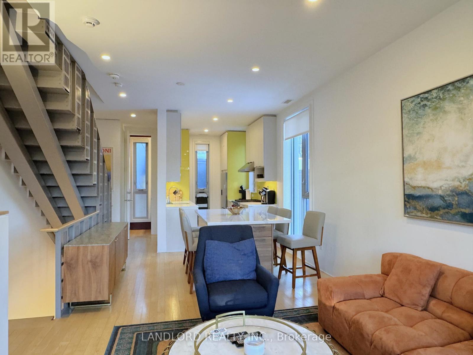 Th1 - 15 Cummings Street, Toronto, Ontario  M4M 1M7 - Photo 2 - E12616166