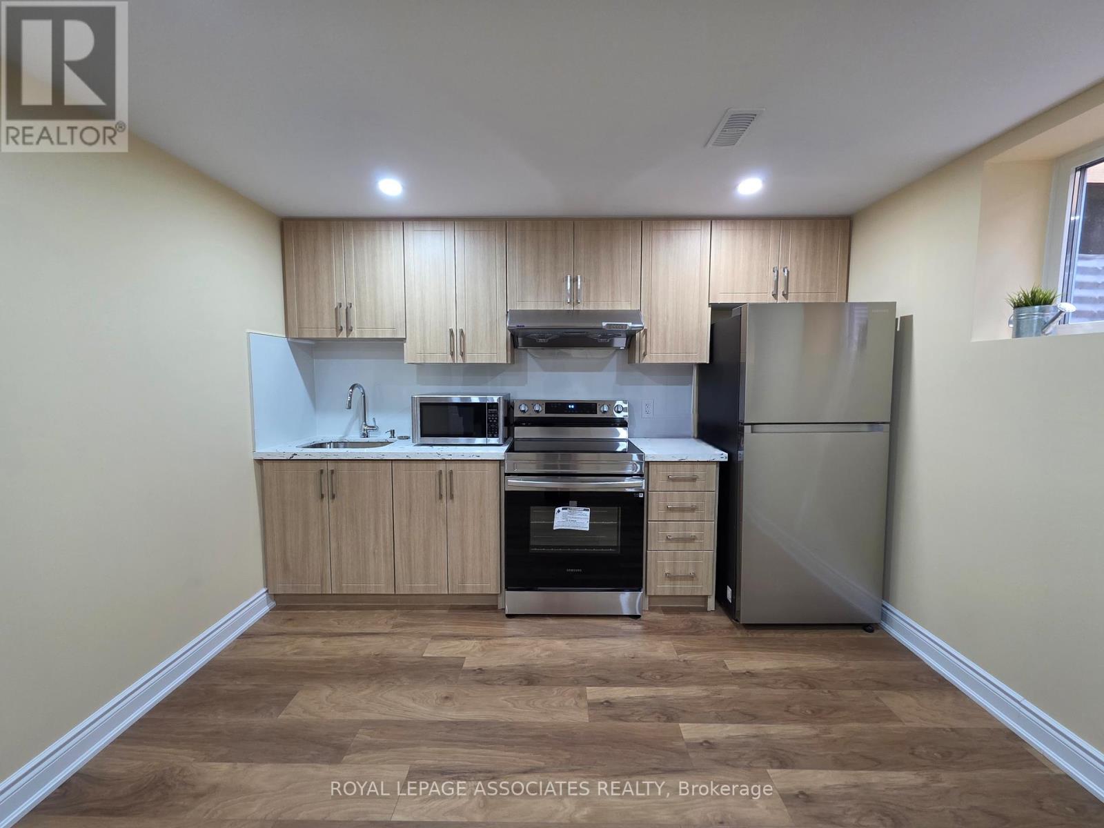 64 Morningside Avenue, Toronto, Ontario  M1E 3C2 - Photo 5 - E12525610