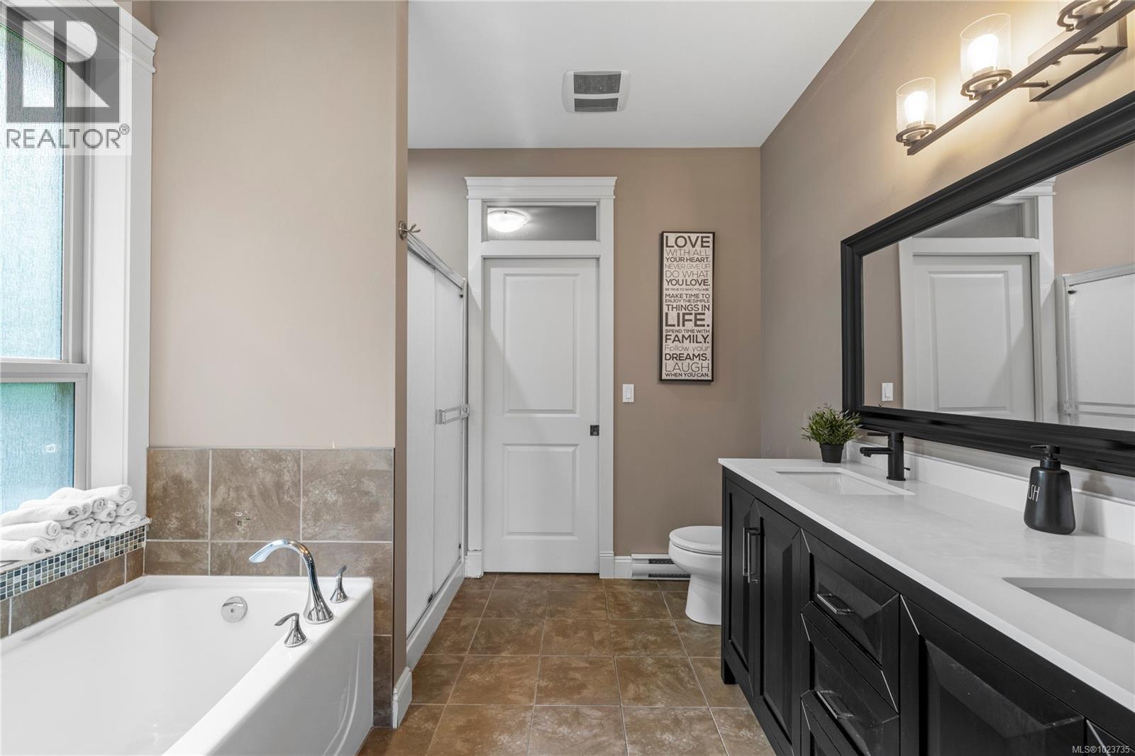 1755 Galvin Pl, Qualicum Beach, British Columbia  V9K 2V3 - Photo 11 - 1023735