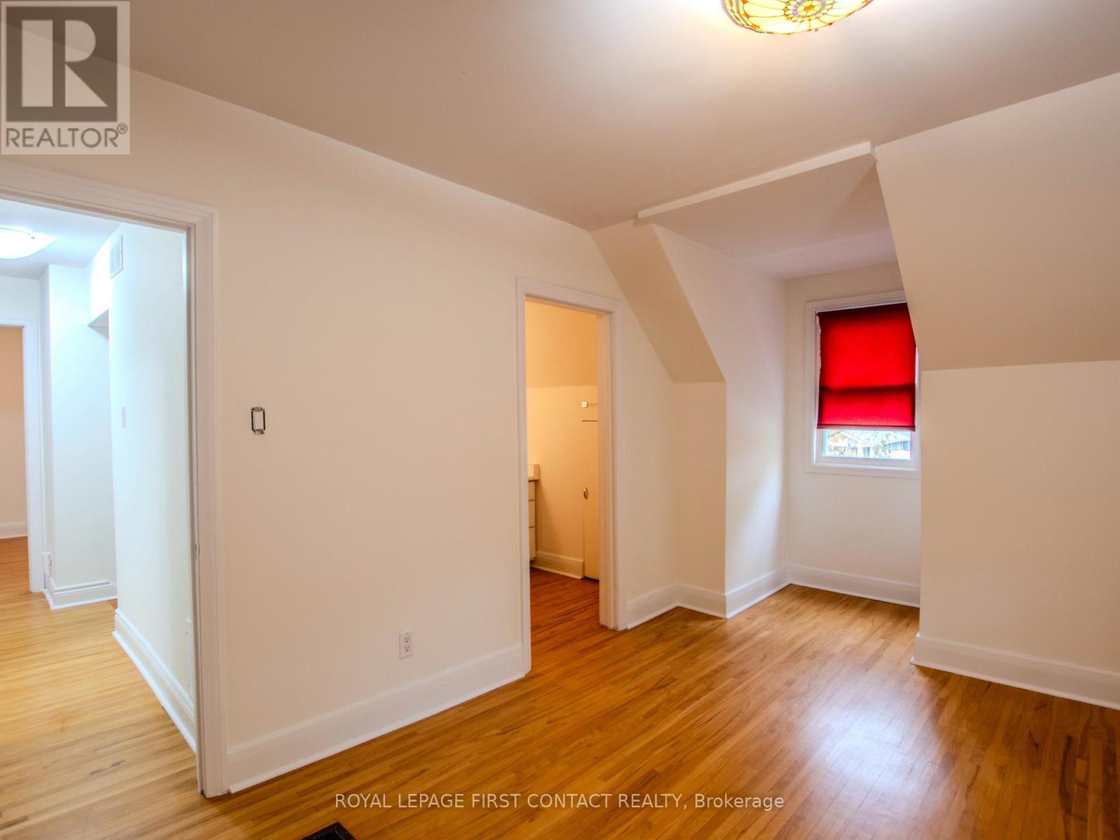 25 Holgate Street, Barrie, Ontario  L4N 2T6 - Photo 36 - S12486413