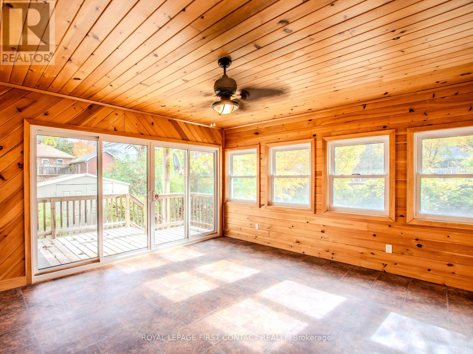 25 Holgate Street, Barrie, Ontario  L4N 2T6 - Photo 19 - S12486413