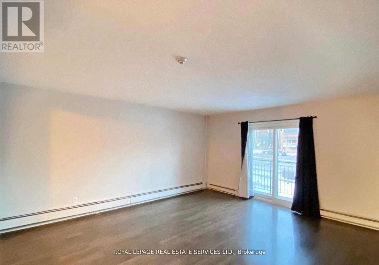 4 - 10 Main Street S, Halton Hills (Georgetown), Ontario  L7G 3G5 - Photo 6 - W12678070