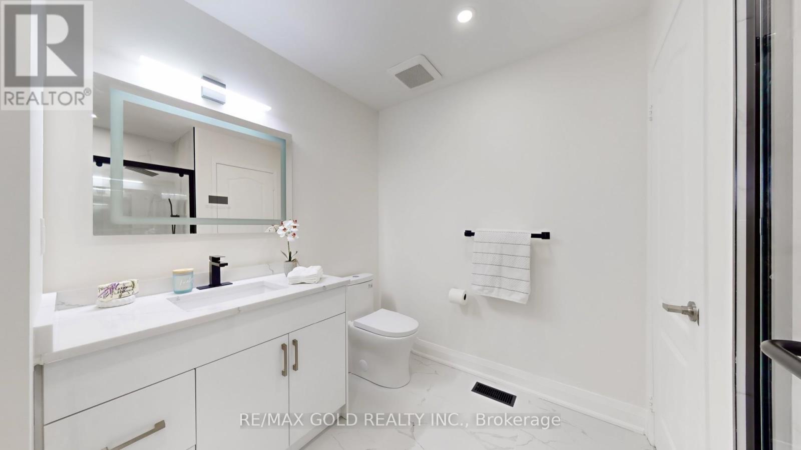 26 Applegrove Court, Brampton, Ontario  L6R 2Y8 - Photo 21 - W12714312