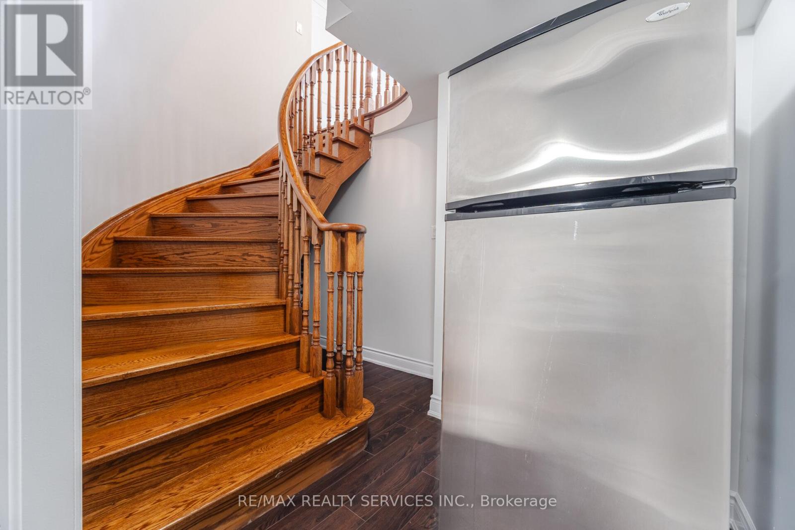 4 Runnymede Crescent, Brampton, Ontario  L6R 0L3 - Photo 43 - W12714416