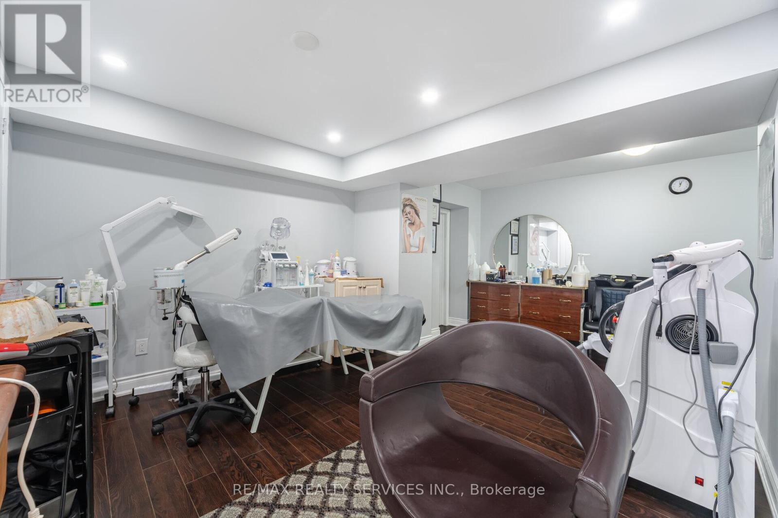 4 Runnymede Crescent, Brampton, Ontario  L6R 0L3 - Photo 45 - W12714416