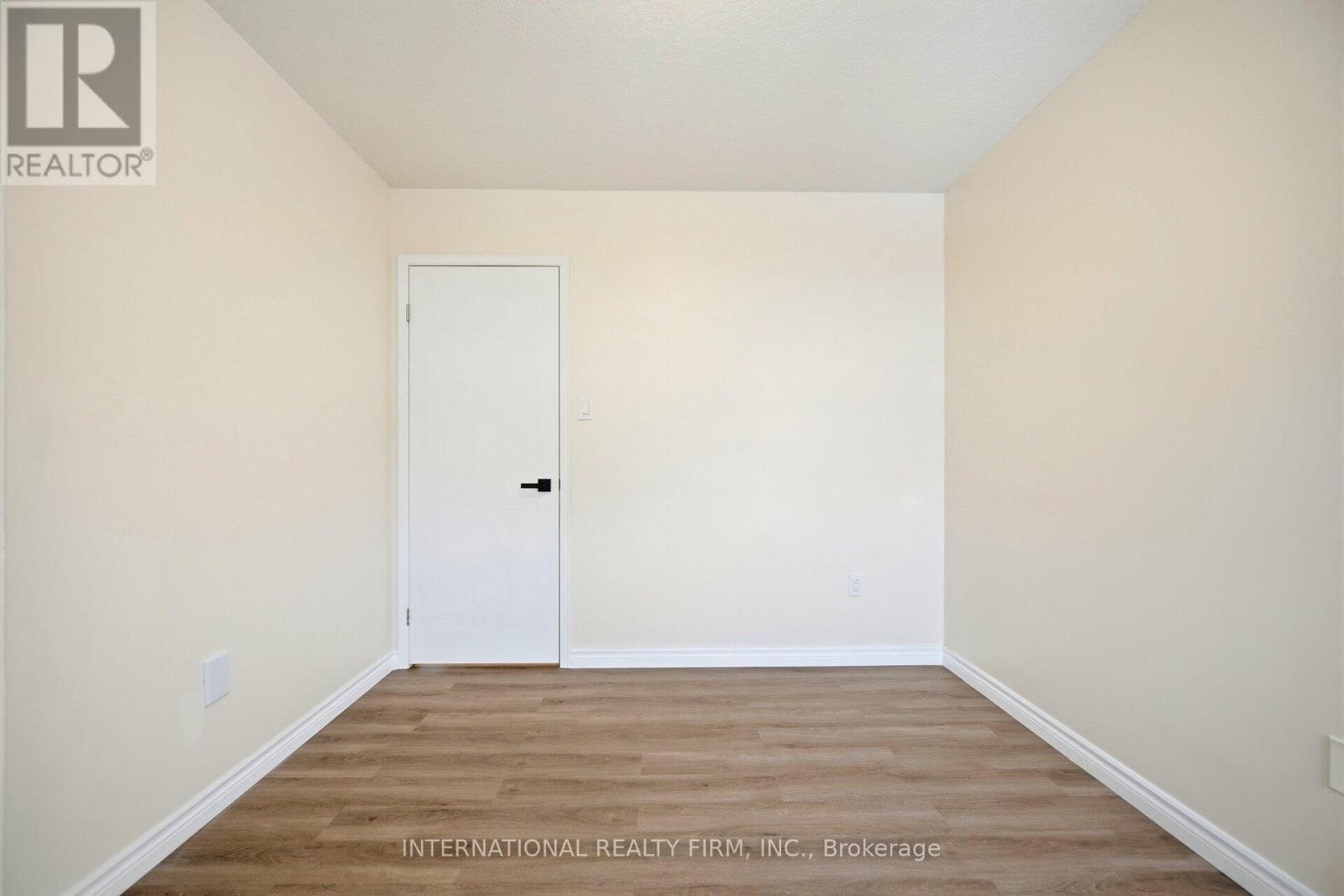 116 Brookfield Crescent, Kitchener, Ontario  N2E 0A7 - Photo 10 - X12714364