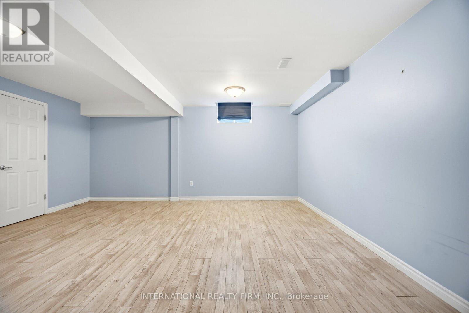 116 Brookfield Crescent, Kitchener, Ontario  N2E 0A7 - Photo 11 - X12714364