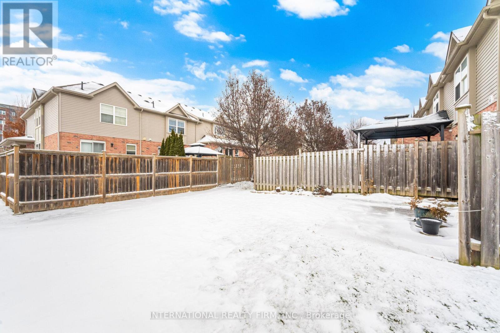 116 Brookfield Crescent, Kitchener, Ontario  N2E 0A7 - Photo 12 - X12714364