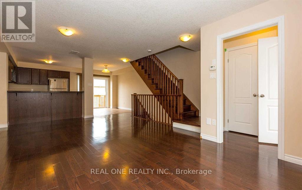 16 Dorchester Terrace, Hamilton, Ontario  L8J 0G4 - Photo 5 - X12714412